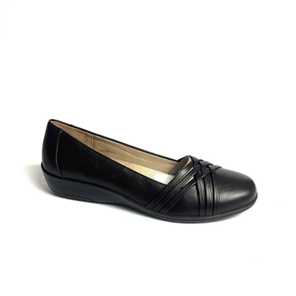 Life Stride Women’s Incredible Dark Brown Slip On Flats Size 10M